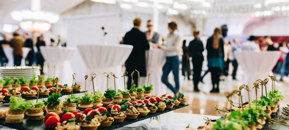 Catering de pastelería para eventos corporativos en Lima